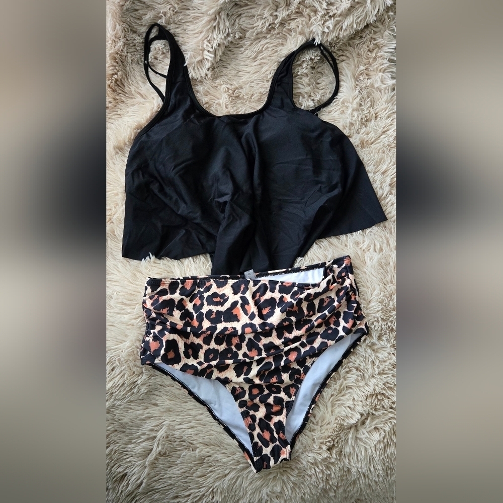 OMKAGI Tankini #1069 NWOT - Picture 2 of 11